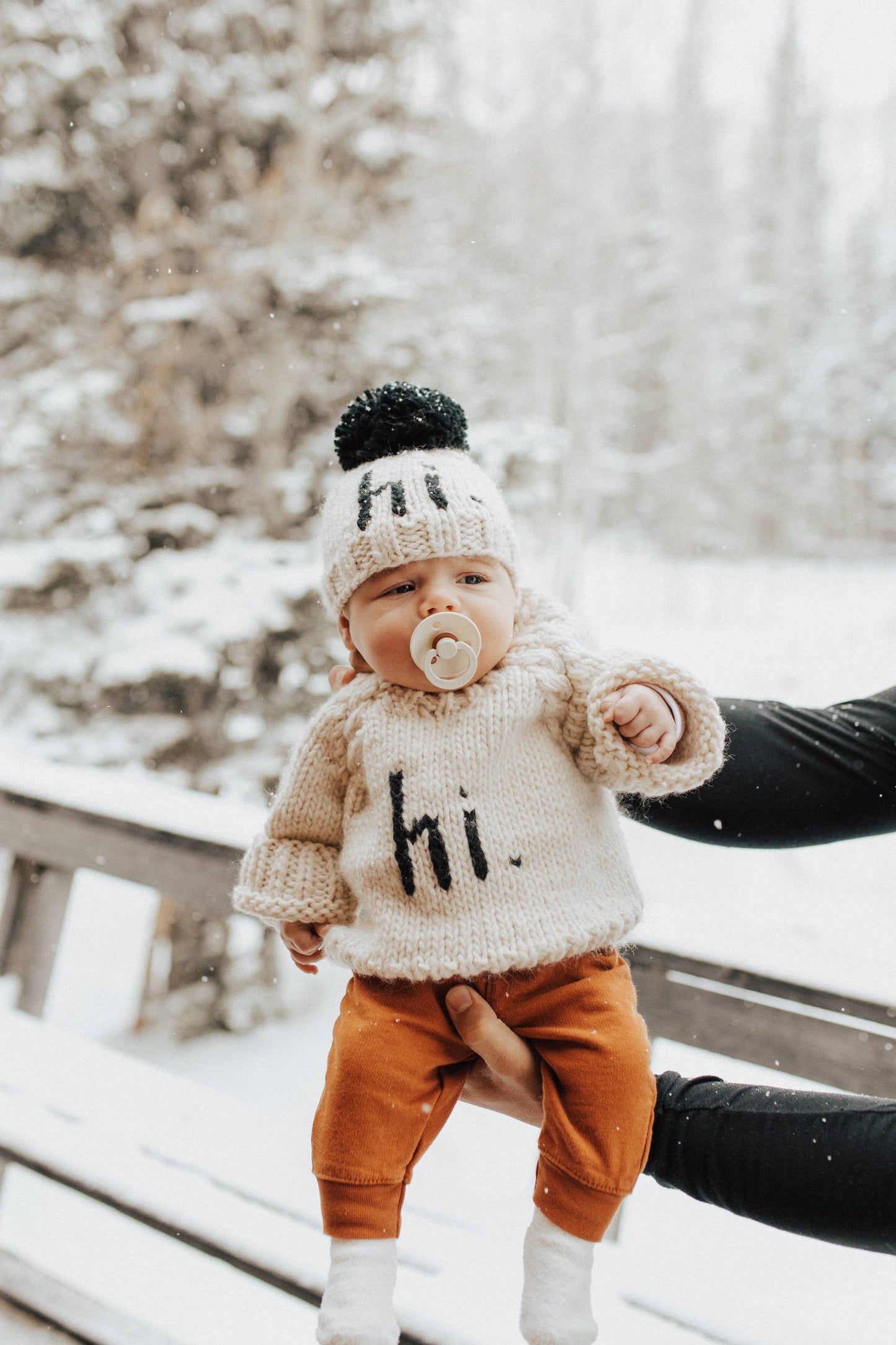 Hi. Crew Neck Knitted Baby Jumper